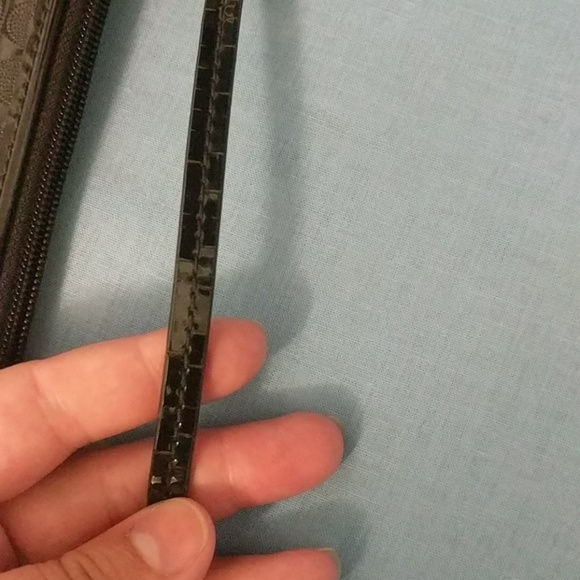 Black Coach Signature Wristlet Large - Picture 4 of 4